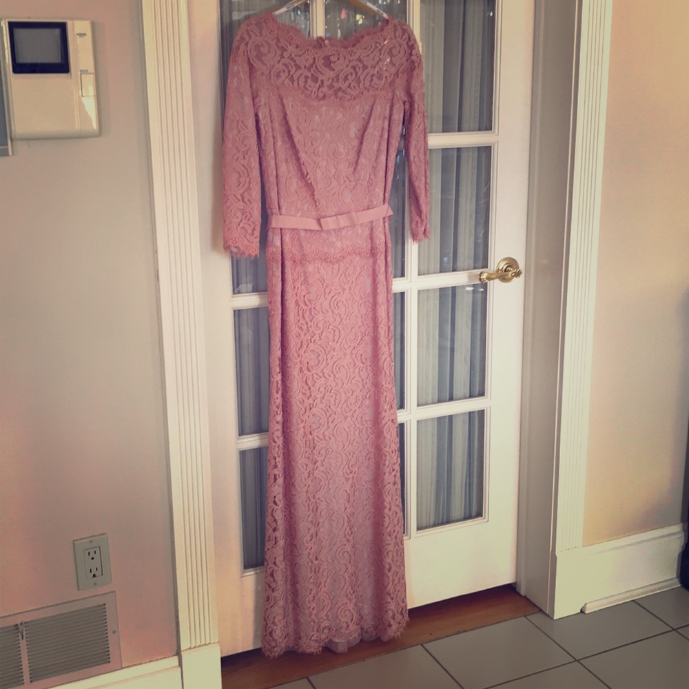 Tadashi Shoji Lace Dress (NORDSTROM)